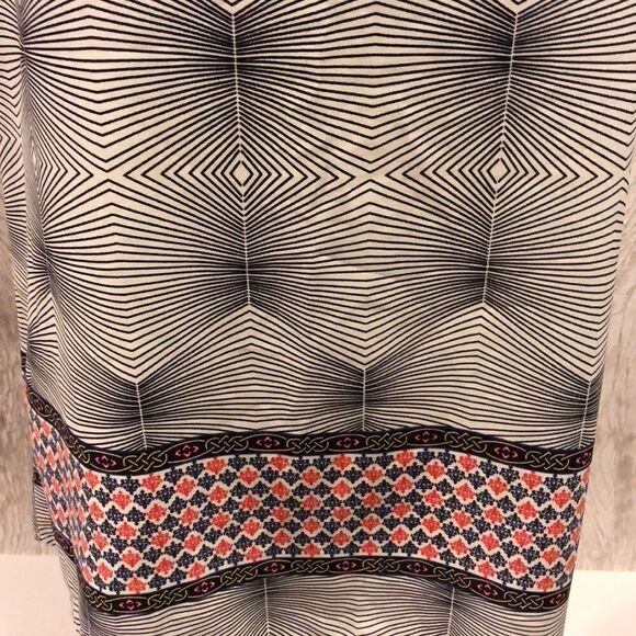 41 Hawthorn Short Sleeve Abstract Print Blouse - Picture 2 of 6